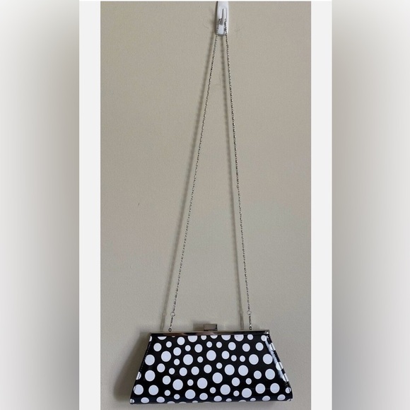 Neiman Marcus Vintage Patent Leather Clutch - Picture 5 of 5